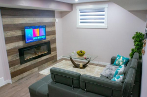 New stylish 2 bdrm suite-10min to Edmonton Airport-Private entrance-Self check-in-Free Wifi- Free parking